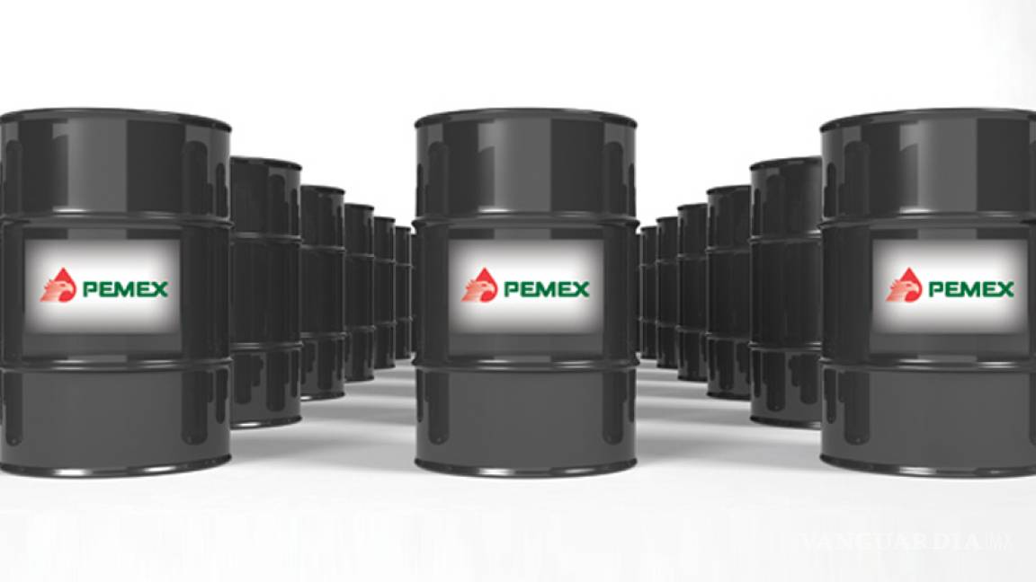 Pemex se excedió en recorte productivo de mayo; extrajo mil 633 millones de barriles diarios