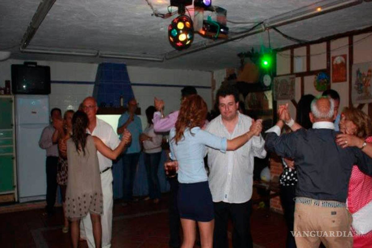 Multas de hasta $900 mil para frenar pandemia en decreto que prohíbe fiestas en Coahuila