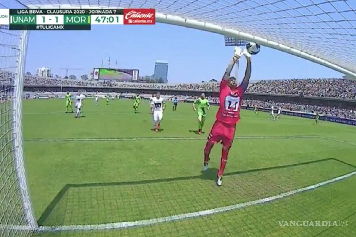 'Pollo eres buenísimo...pero para cag%&amp;'; así trollearon al portero de Pumas por error