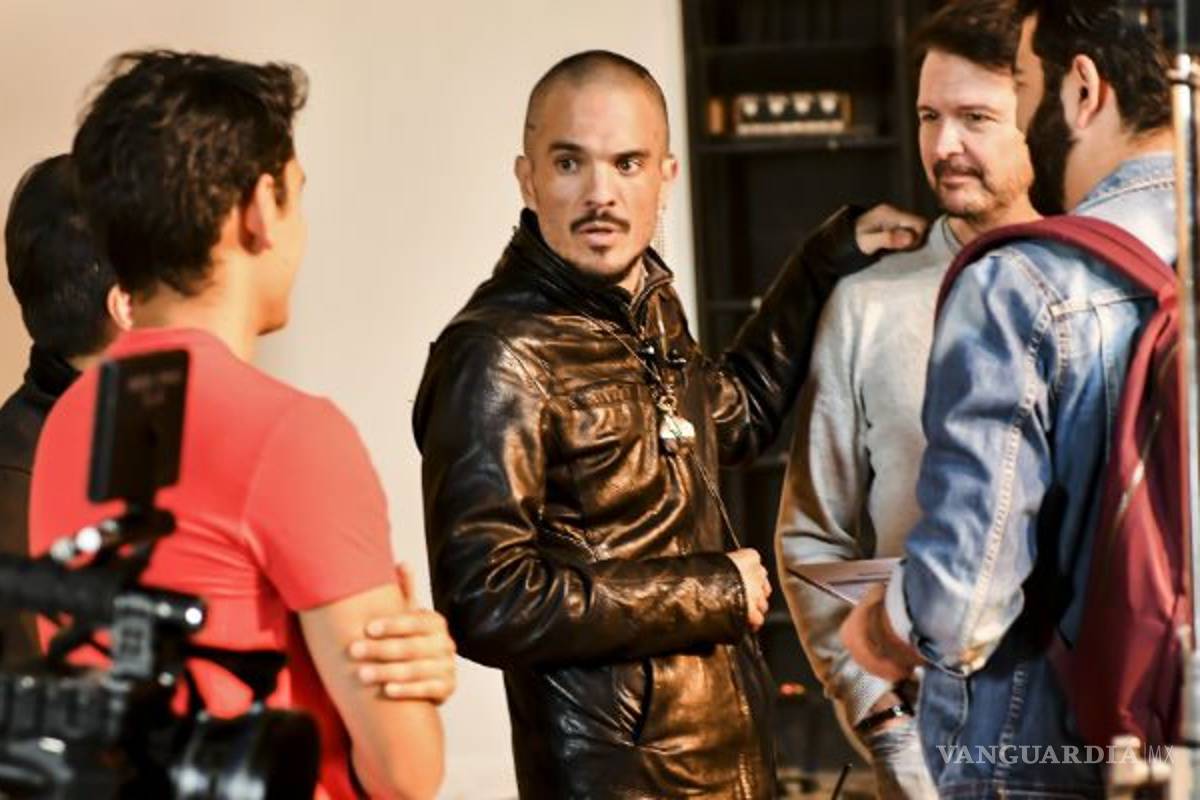 Kuno Becker no tolera crítica de Kristoff al 'Día de la Unión' y le aconseja suicidarse