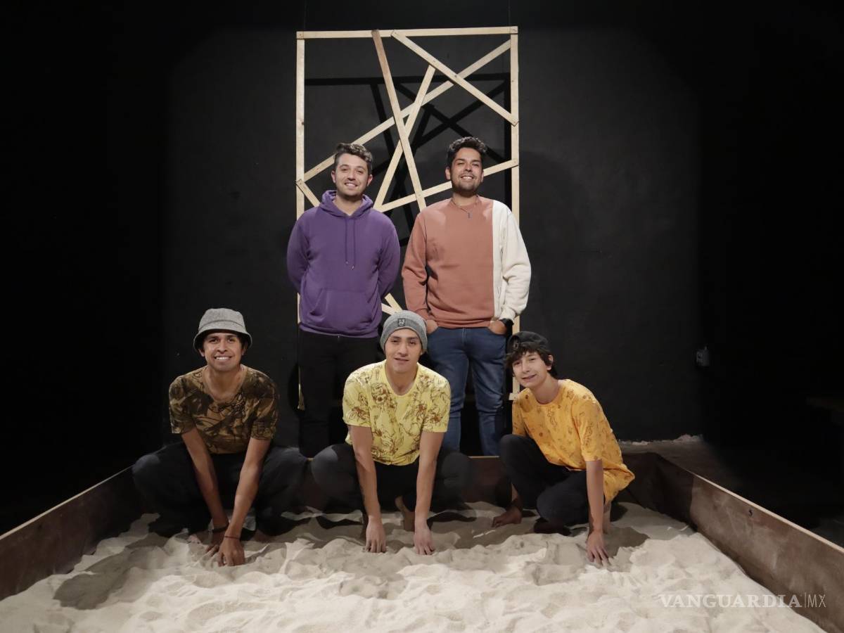 $!Al fondo, Rodrigo González y Armando Tenorio.