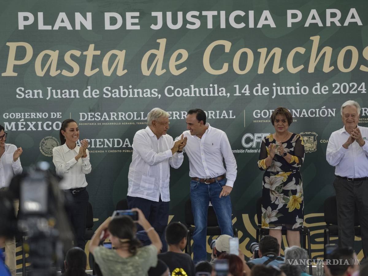 $!Al evento en San Juan de Sabinas acudieron autoridades federales y el gobernador Manolo Jiménez.