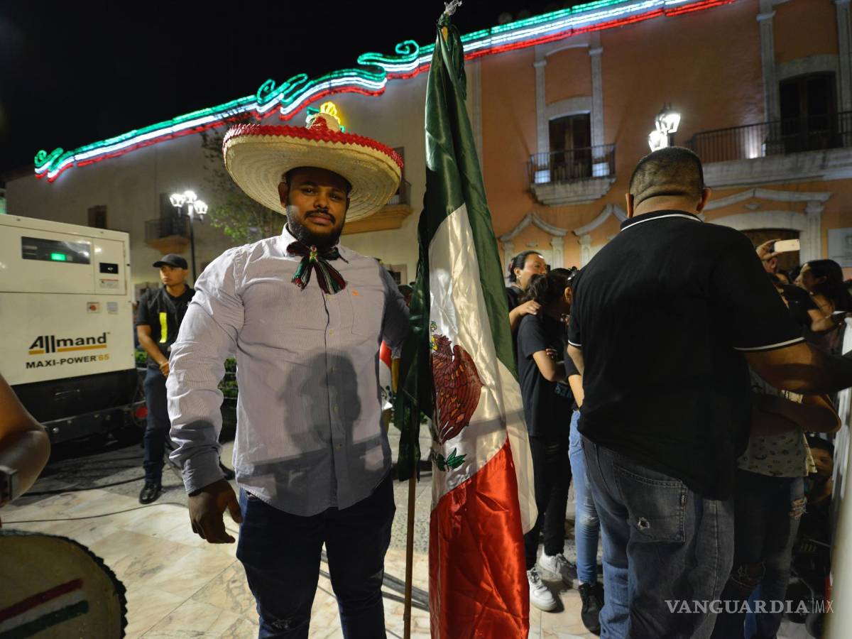 $!Da Riquelme su último grito de independencia como gobernador: ‘¡Viva la unidad de los mexicanos!’
