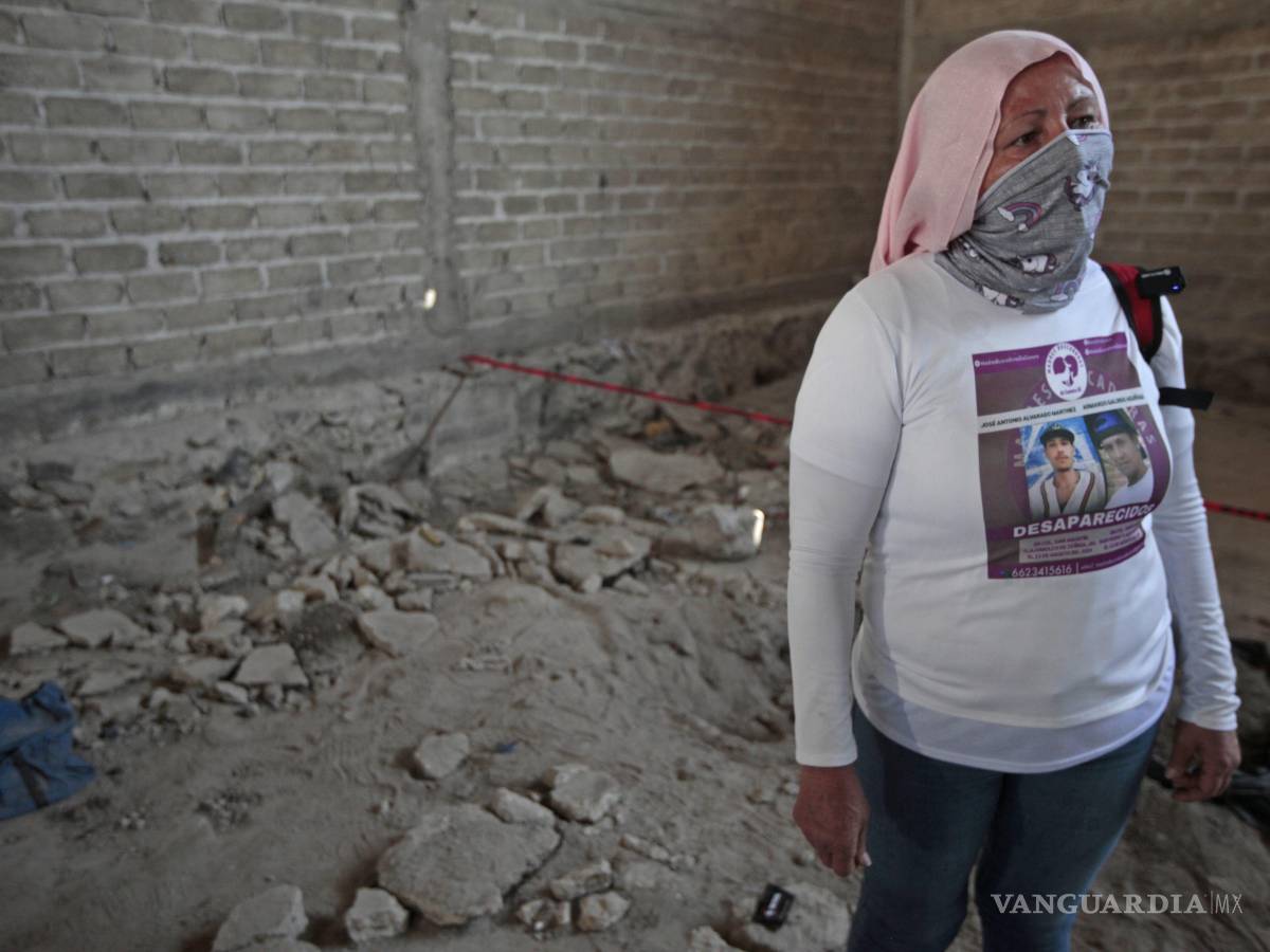 $!El colectivo Guerreros Buscadores realizaron el hallazgo de un crematorio clandestino así como un campo de adiestramiento y exterminio, en Teuchitlán.