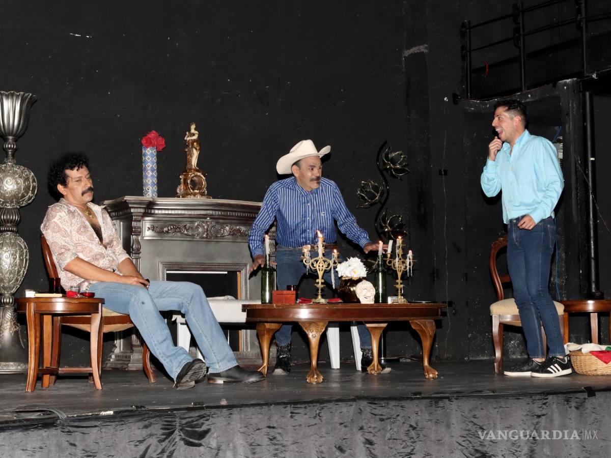 $!Entre penumbras ‘Las Vampiras Morales’ continúan su camino a las 100 representaciones