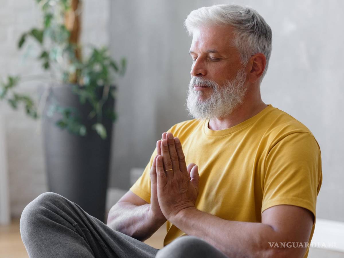 $!La meditación calma la mente y las emociones.