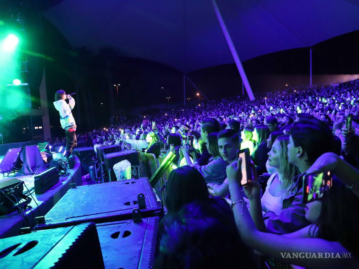 $!El auditorio Parque Las Maravillas se abarrotó con cientos de fanáticos, que se mostraban ansiosos para bailar al ritmo de Ocean.