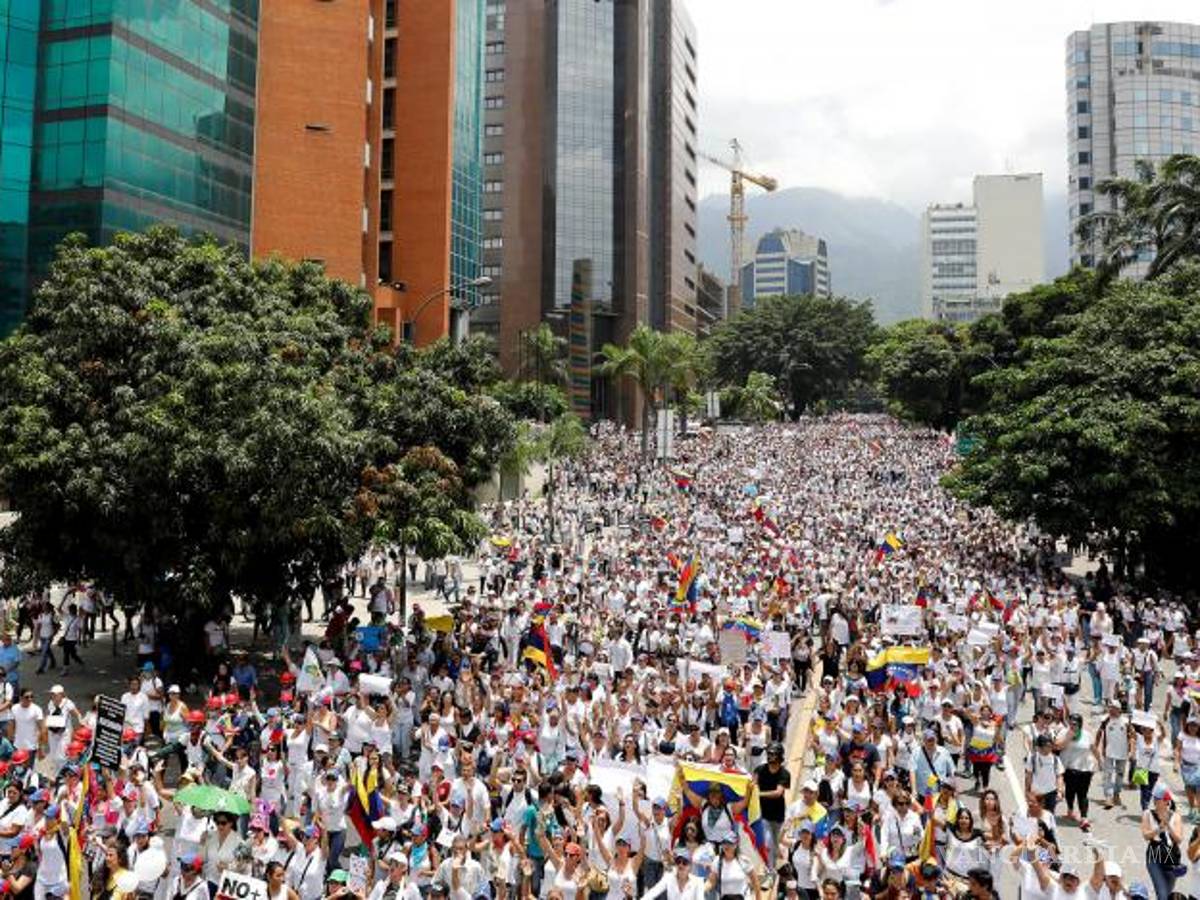 $!Mujeres protestan contra la represión en Venezuela
