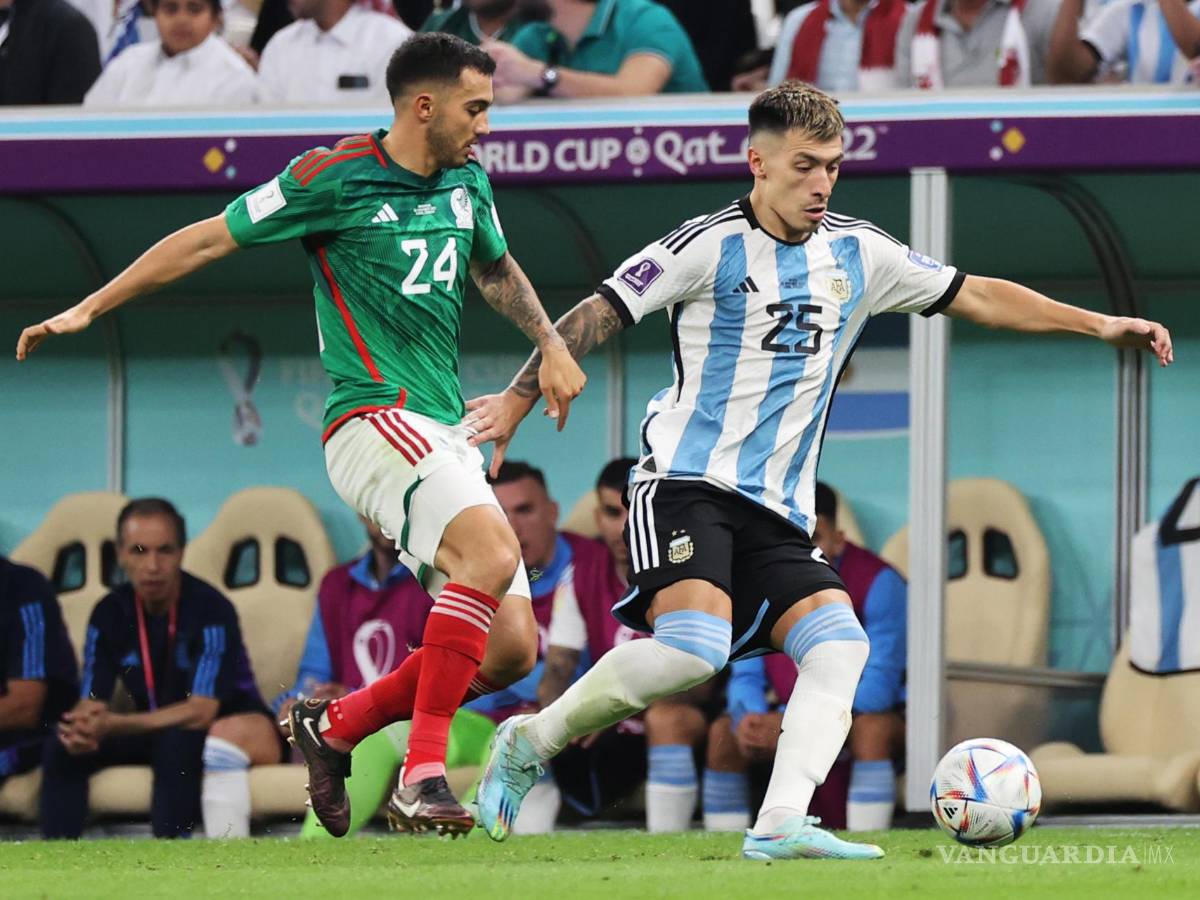 $!Lisandro Martinez de Argentina (d) Luis Chavez de Mexico (i).