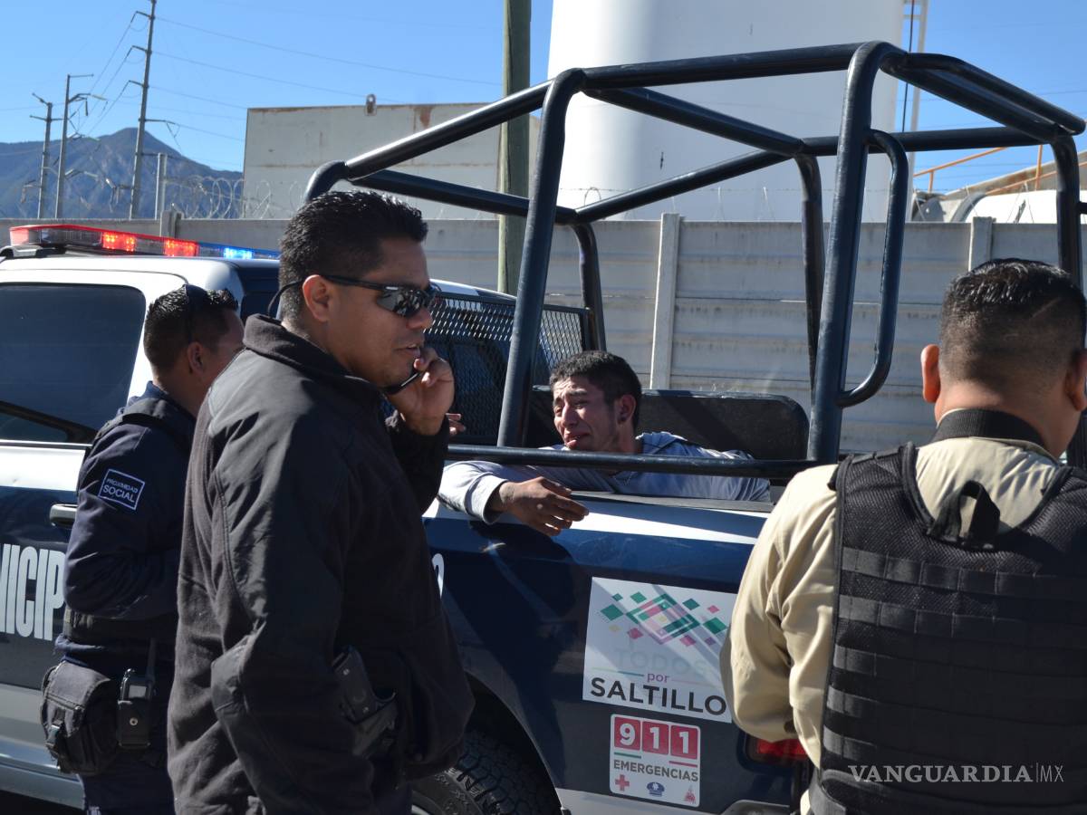 $!Cae ladrón armado …y se echa a llorar