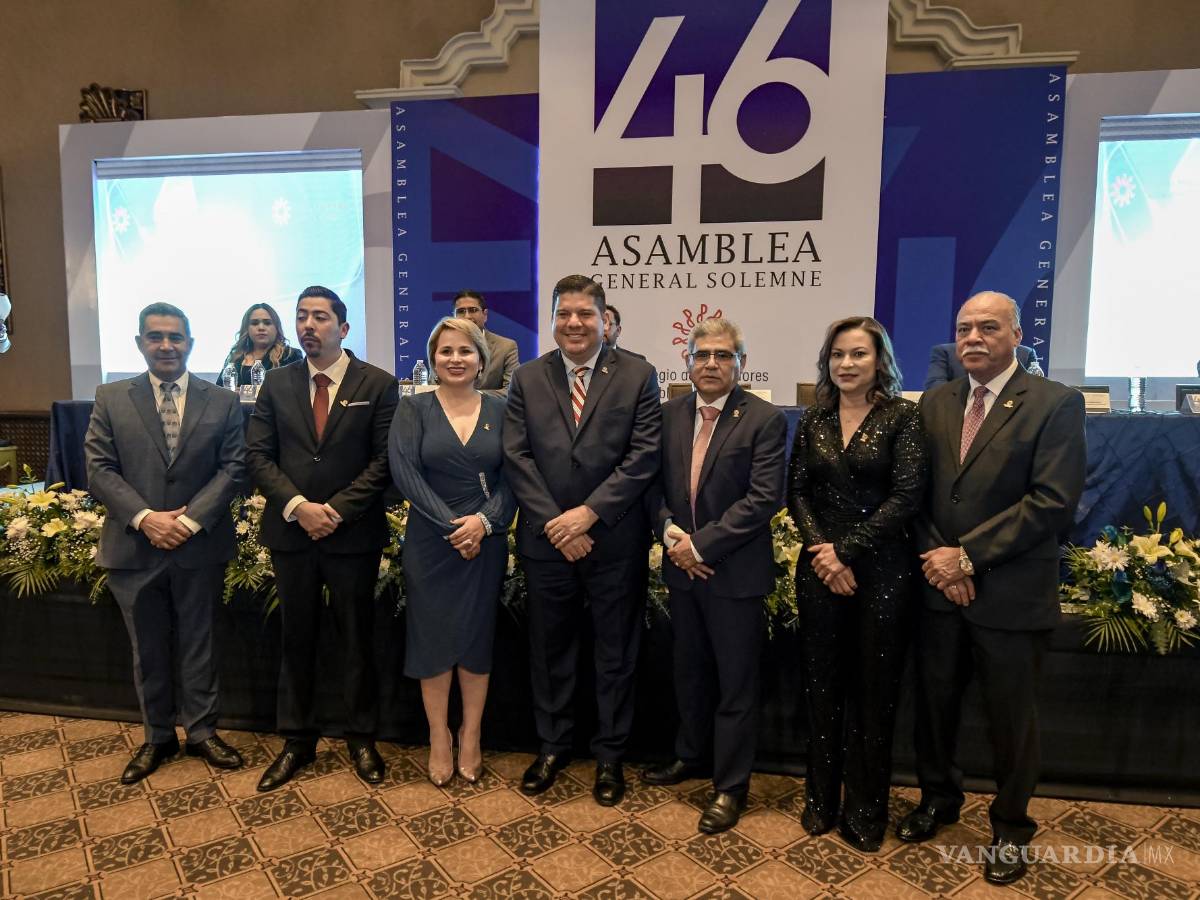 $!Héctor Amaya, presidente nacional del Colegio de Contadores Públicos (cen.), estuvo presente en la Asamblea.