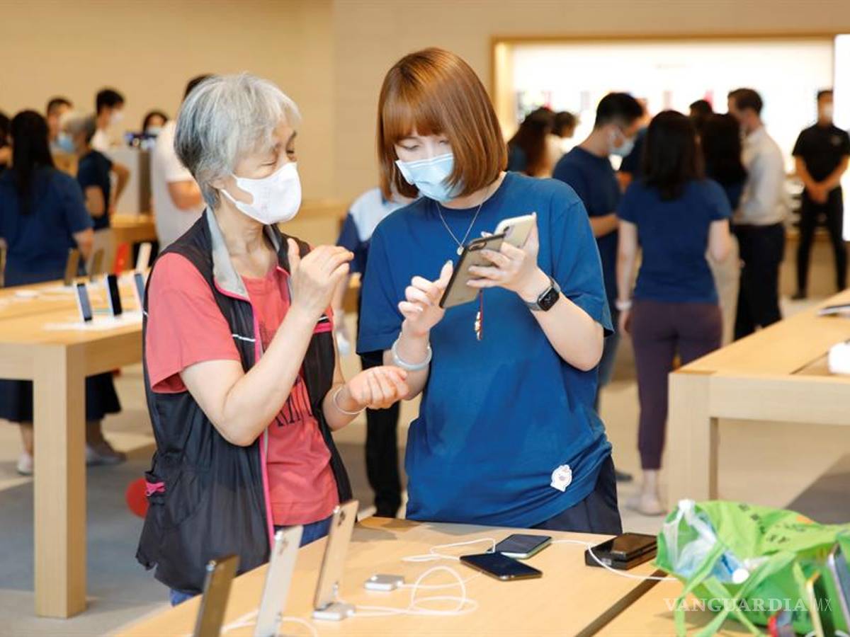 $!Apple ignora la guerra comercial entre Trump y China, abre en Pekín su tienda más grande de Asia