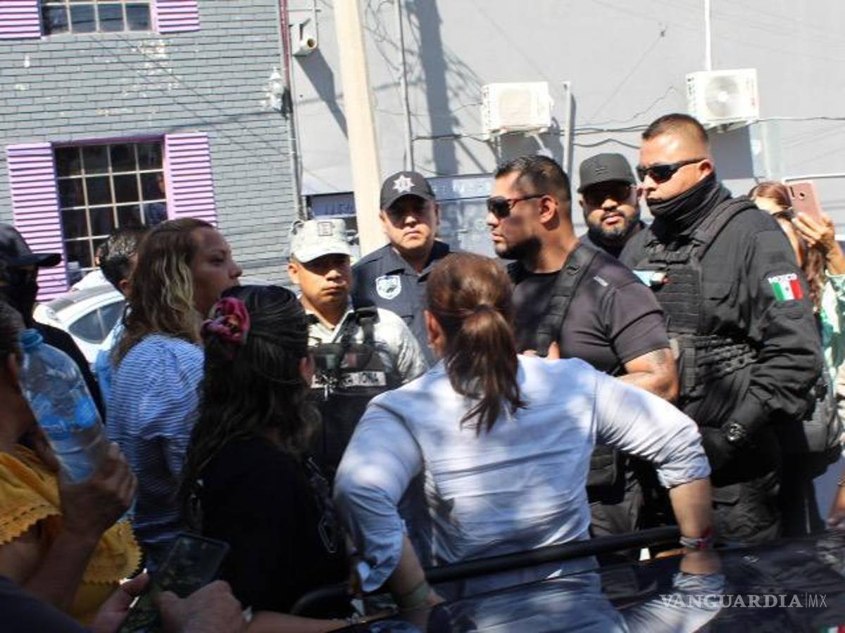 $!Garza del Toro generó violencia junto con su grupo en las oficinas del IEC.