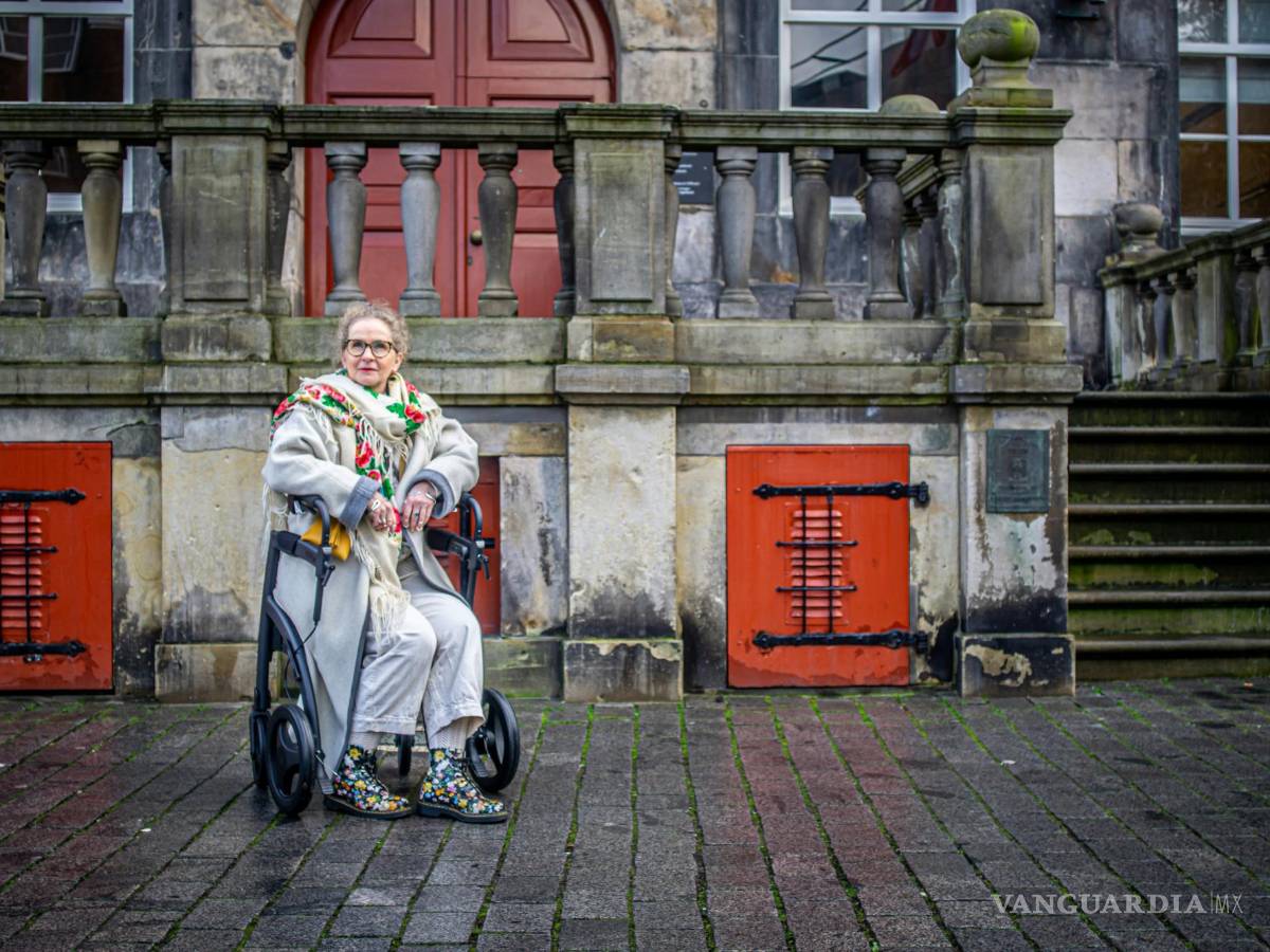 $!Los síntomas incluyen temblores, torpeza, rigidez y problemas de equilibrio.