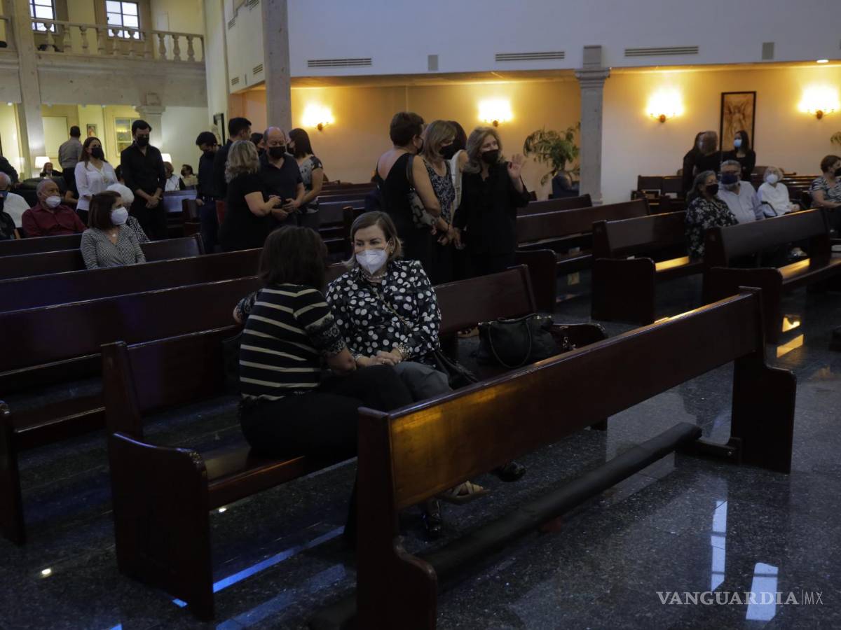 $!Su hija, Carla Mendoza Altamira, compartió que su papá era un gran hombre, dispuesto a compartir su conocimiento y sabiduría con sus más cercanos, amigos y familiares.