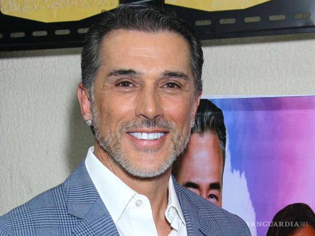 $!BREVES: Familia y amor en película de Salma Hayek; Luis Miguel es el artista de los récords en streaming; Sergio Mayer no aguanta entrevista con Matilde Obregón