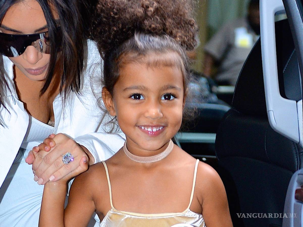 $!‘Malas madres’, acusan a las Kardashian de no cuidar bien a sus hijos