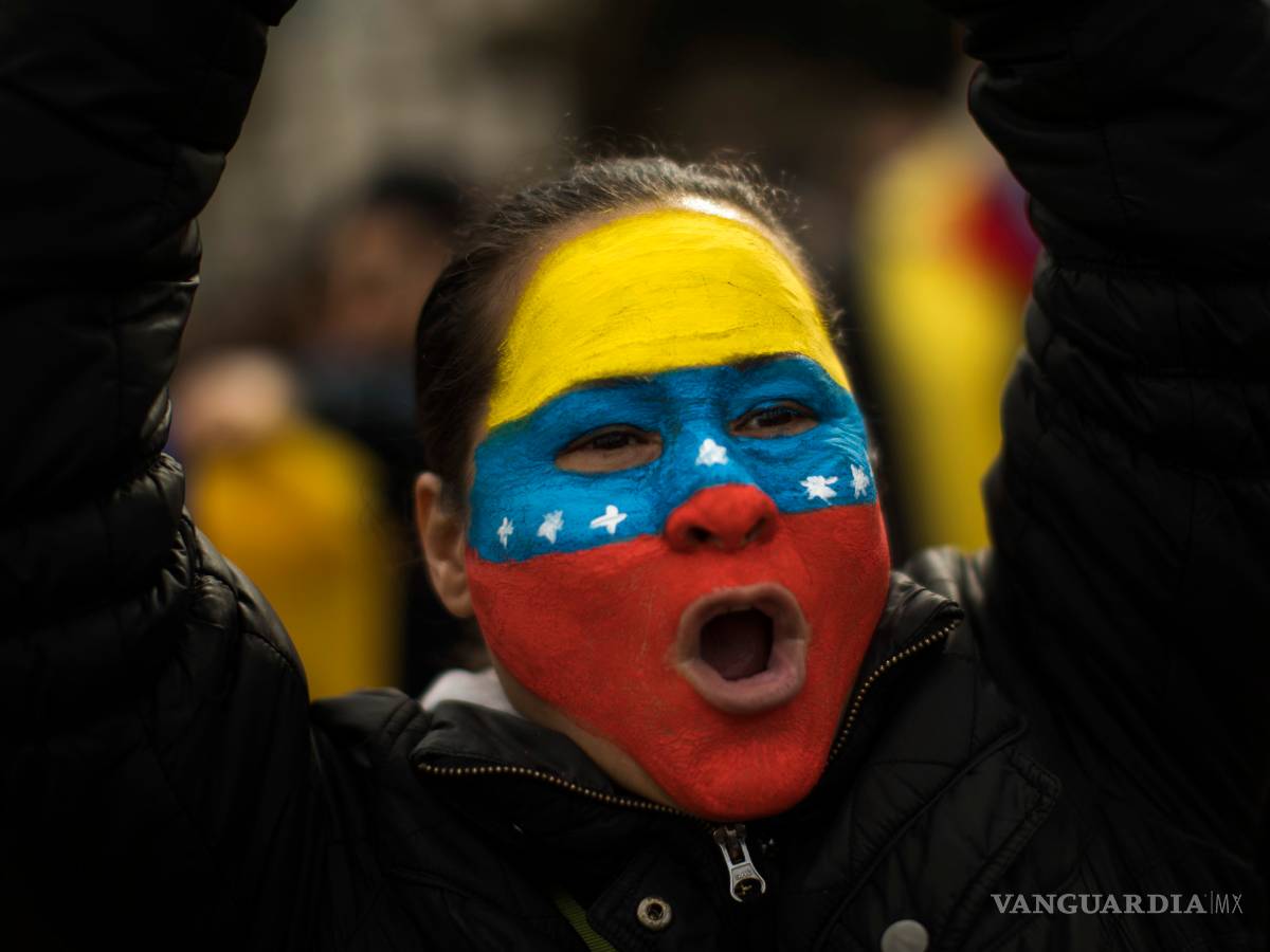 $!Los venezolanos salen a las calles de todo el país para exigir la renuncia de Nicolás Maduro