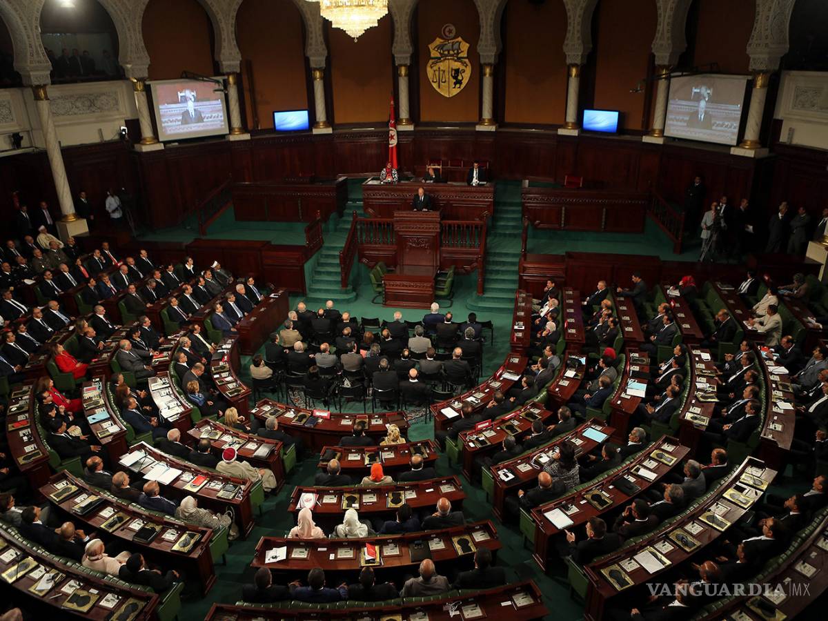 $!El primer ministro de Túnez dice que no va a dimitir