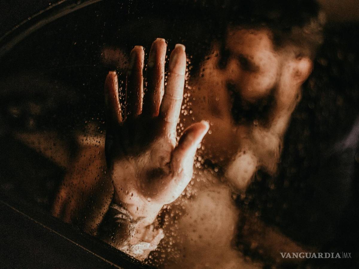 $!Dedica tiempo de calidad a tu pareja sin distracciones. Apaga el celular, desconéctate de las redes sociales y disfruta de su compañía.