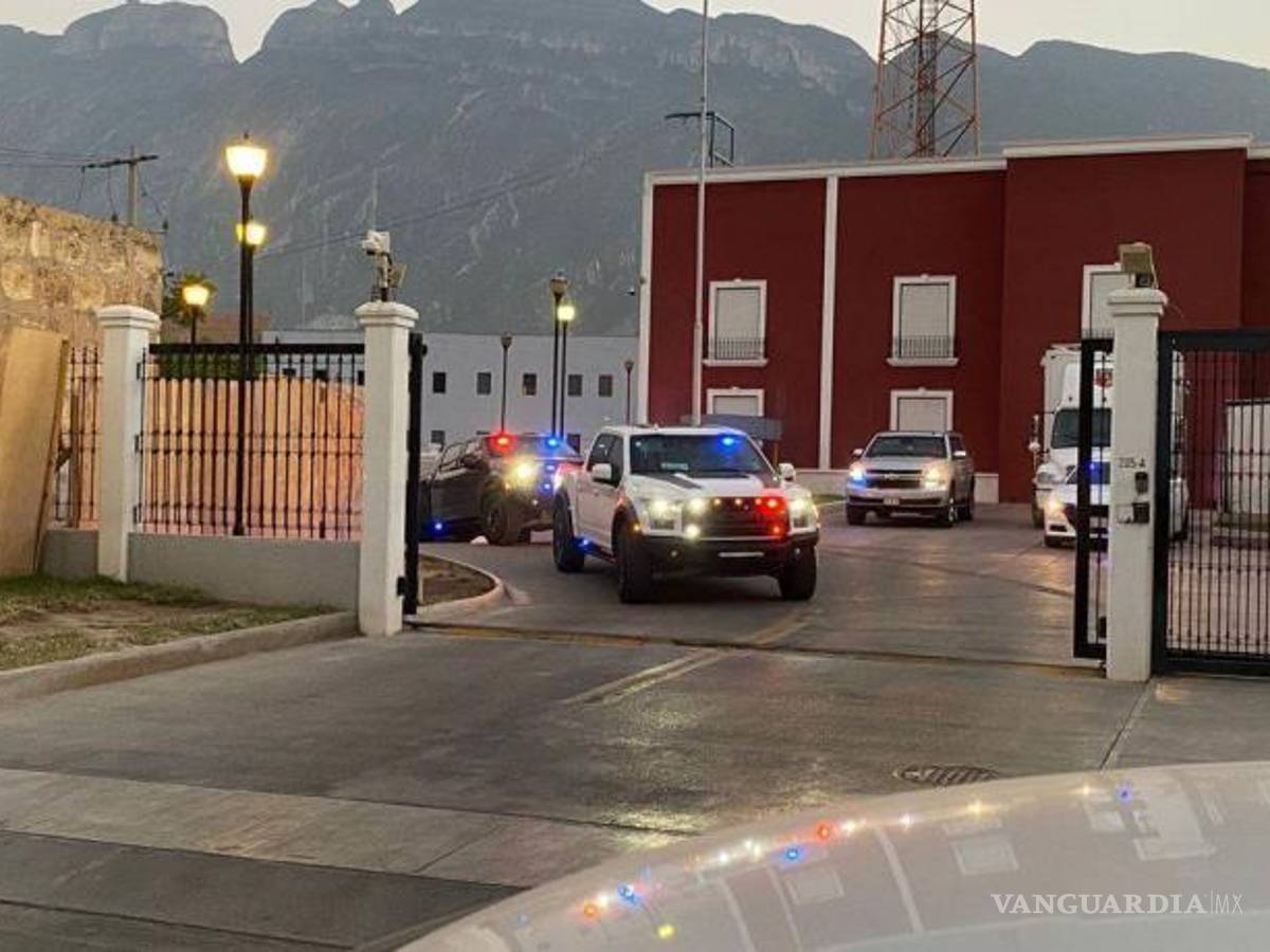 $!Personal de la Fiscalía Especializada Antisecuestros ejecutó las órdenes de aprehensión en contra de los policías en activo