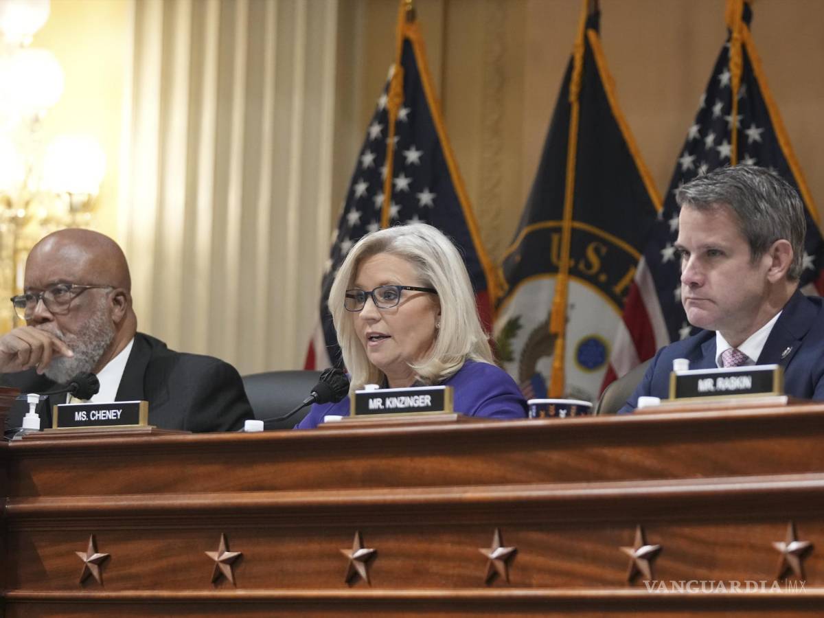 $!La representante Liz Cheney (R-Wyo.) habla durante la última reunión pública del comité de la Cámara que investiga el ataque del 6 de enero al Capitolio de EE. UU., en Washington, el lunes 19 de diciembre de 2022.