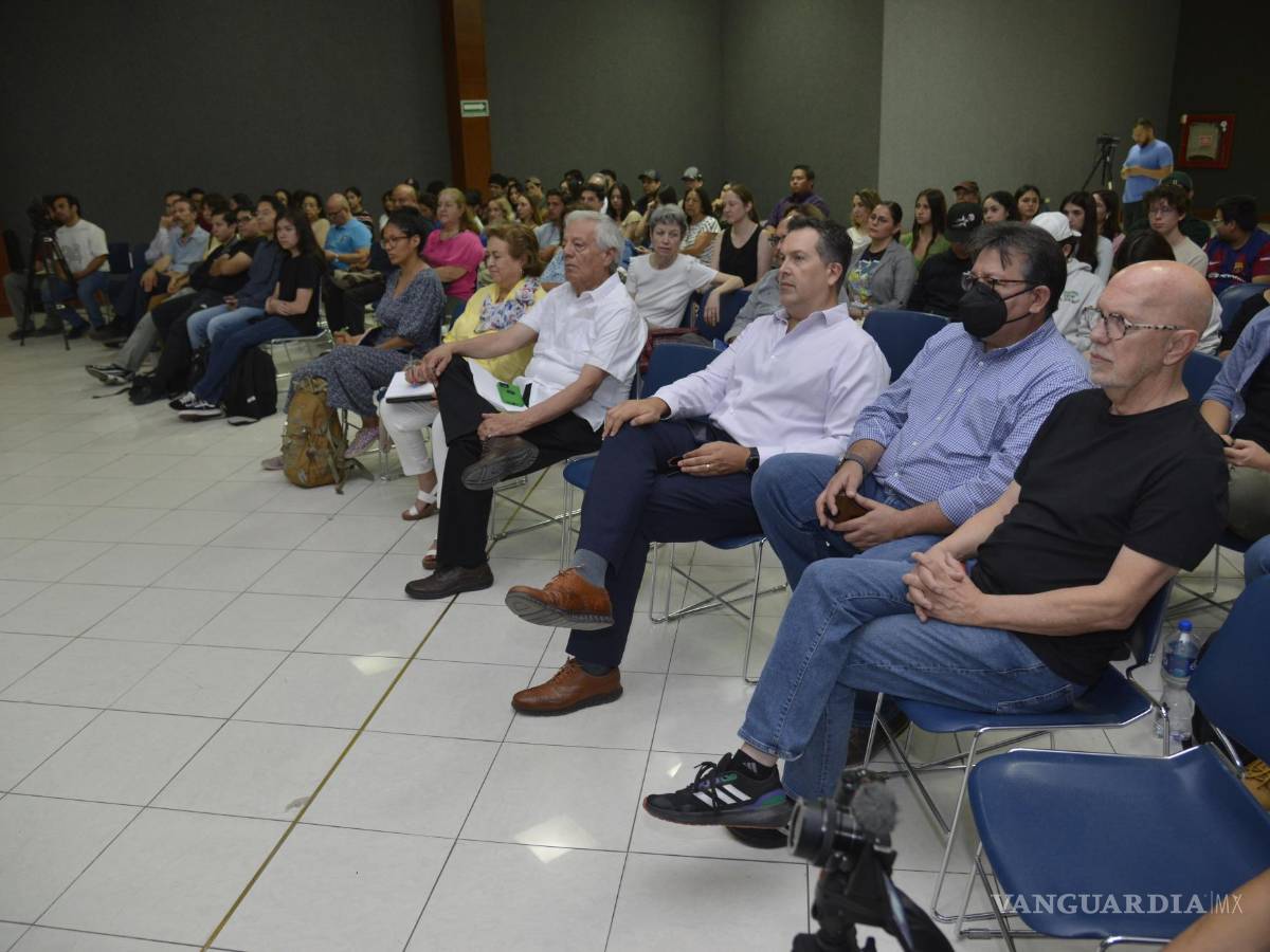 $!El académico planteó dilemas éticos sobre los derechos y responsabilidades de sistemas de IA que podrían actuar de manera autónoma.