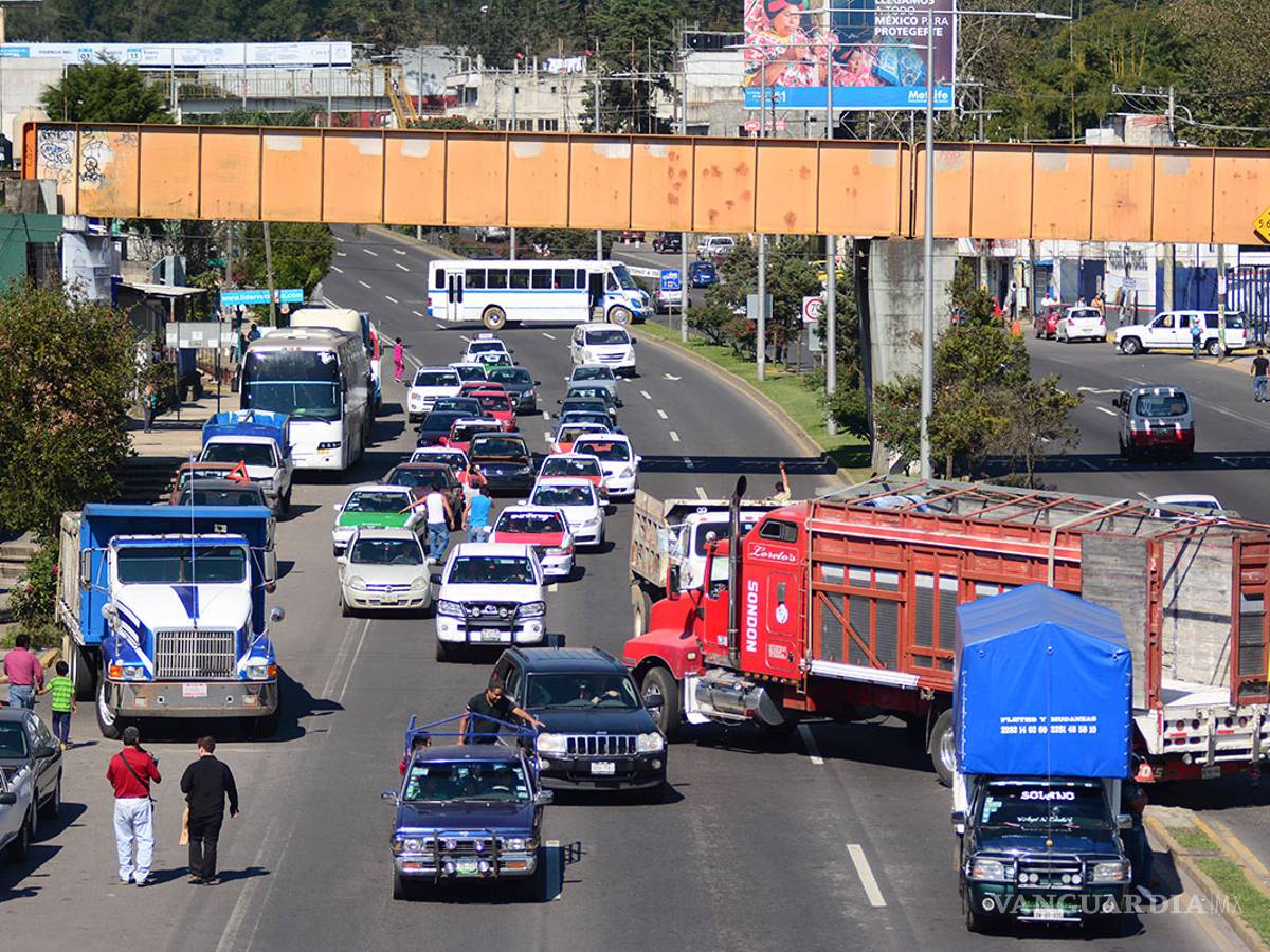$!Bloqueos y marchas en 28 estados contra el 'gasolinazo'