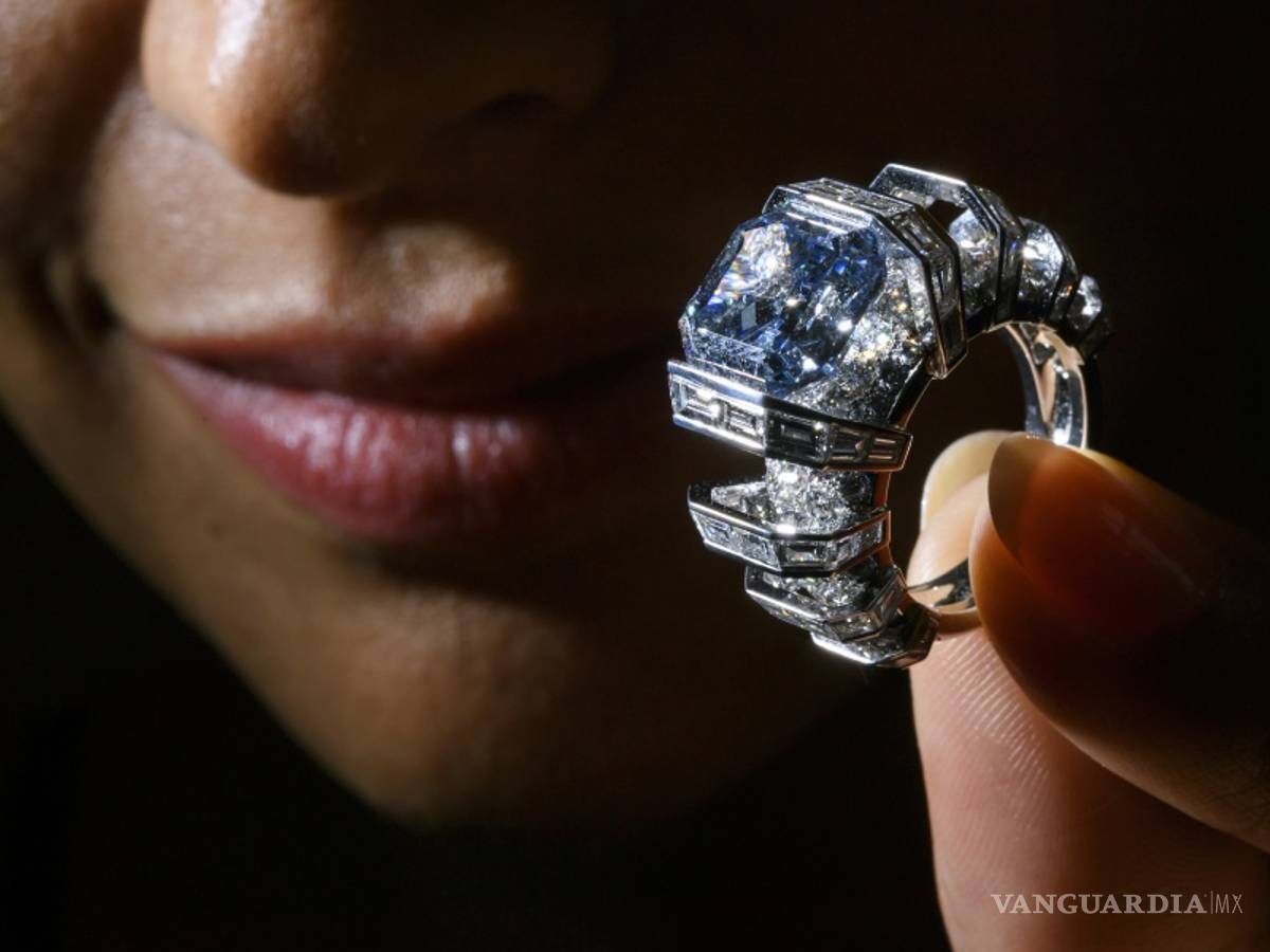 $!Diamante "Sky Blue", vendido por 17 mdd