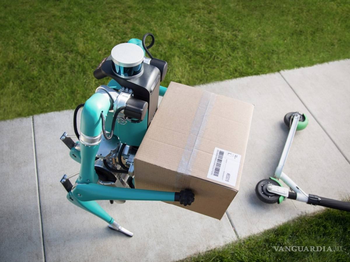 $!Digit, un robot humanoide que entrega la paquetería