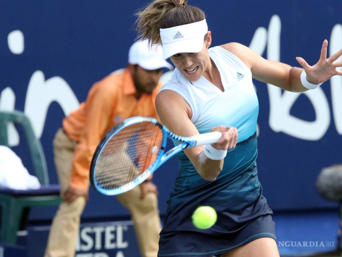$!Garbiñe Muguruza vence a Kristina Mladenovic con el apoyo de André-Pierre Gignac
