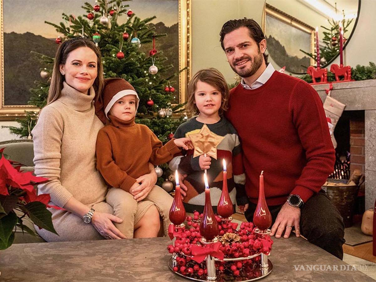 $!De la Reina Isabel II al Gran Duque Guillaume, las mejores postales navideñas de la familia real