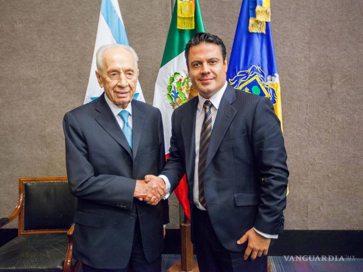 $!Jornada laboral debe bajar a 6 horas, propone Shimon Peres