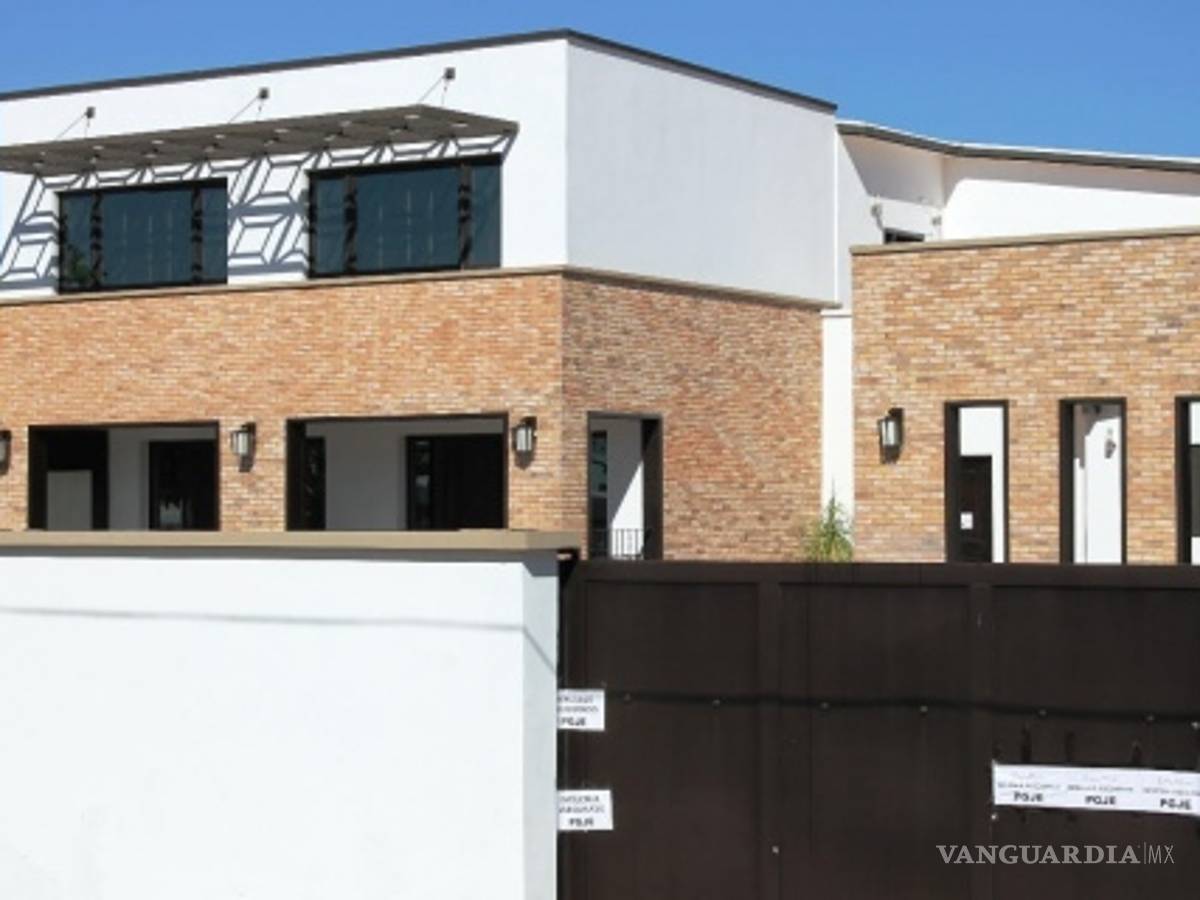 $!Hallan caja fuerte sellada en oficinas del exgobernador Padrés