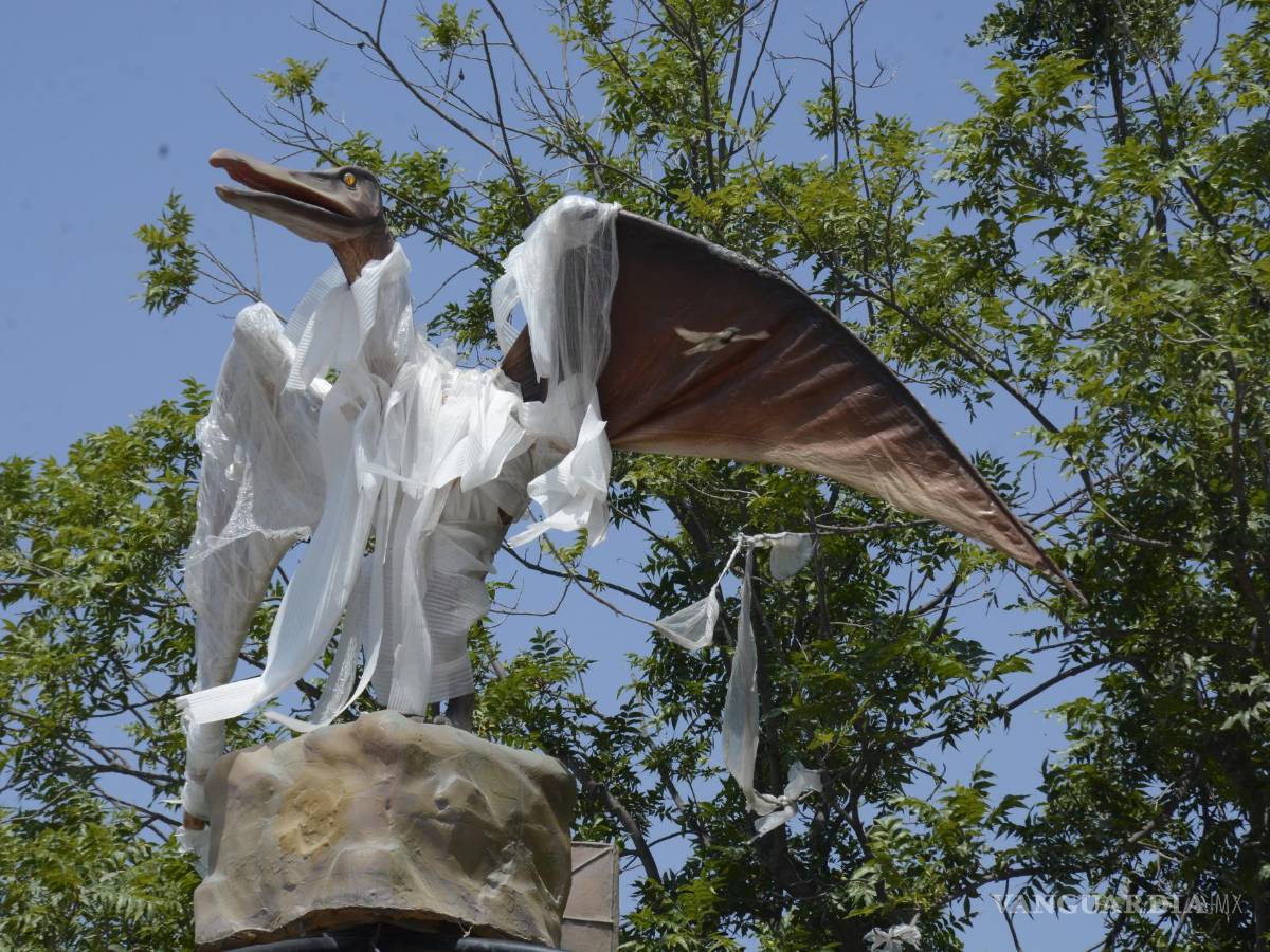 $!Son 10 réplicas de distintas especies de dinosaurios las que se exhiben.