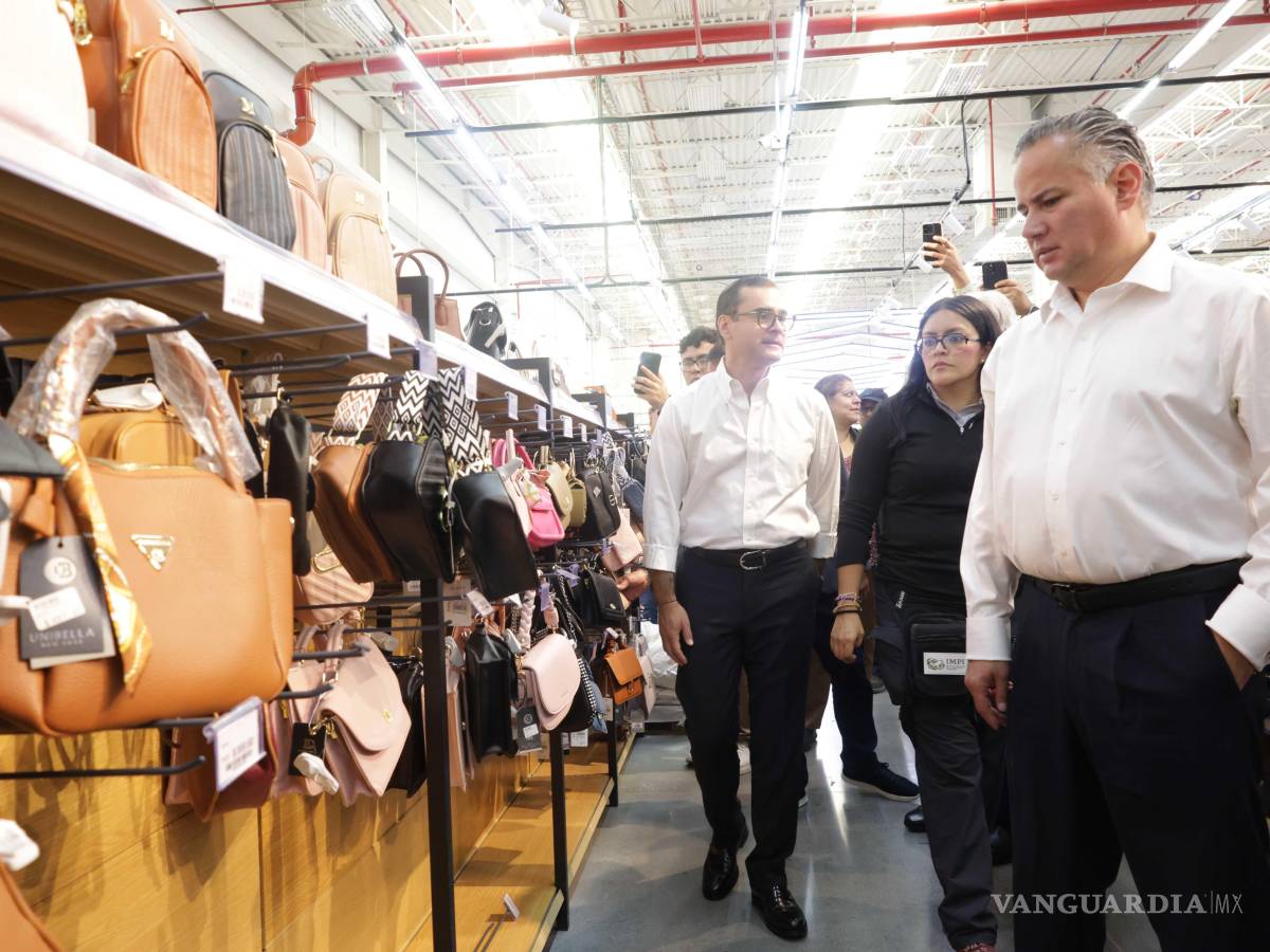 $!En Saltillo y Torreón, las acciones fueron encabezadas por Santiago Nieto, director del IMPI, y contaron con participación de autoridades locales como el secretario de Economía, Luis Olivares Martínez.