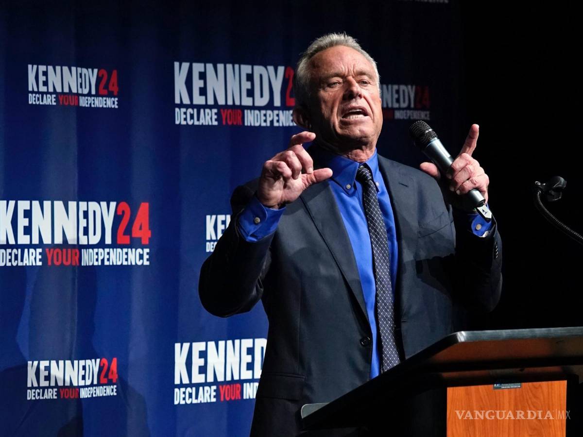 $!El candidato presidencial Robert F. Kennedy Jr., durante un evento de campaña en el Centro Adrienne Arsht para las Artes Escénicas del condado de Miami-Dade.