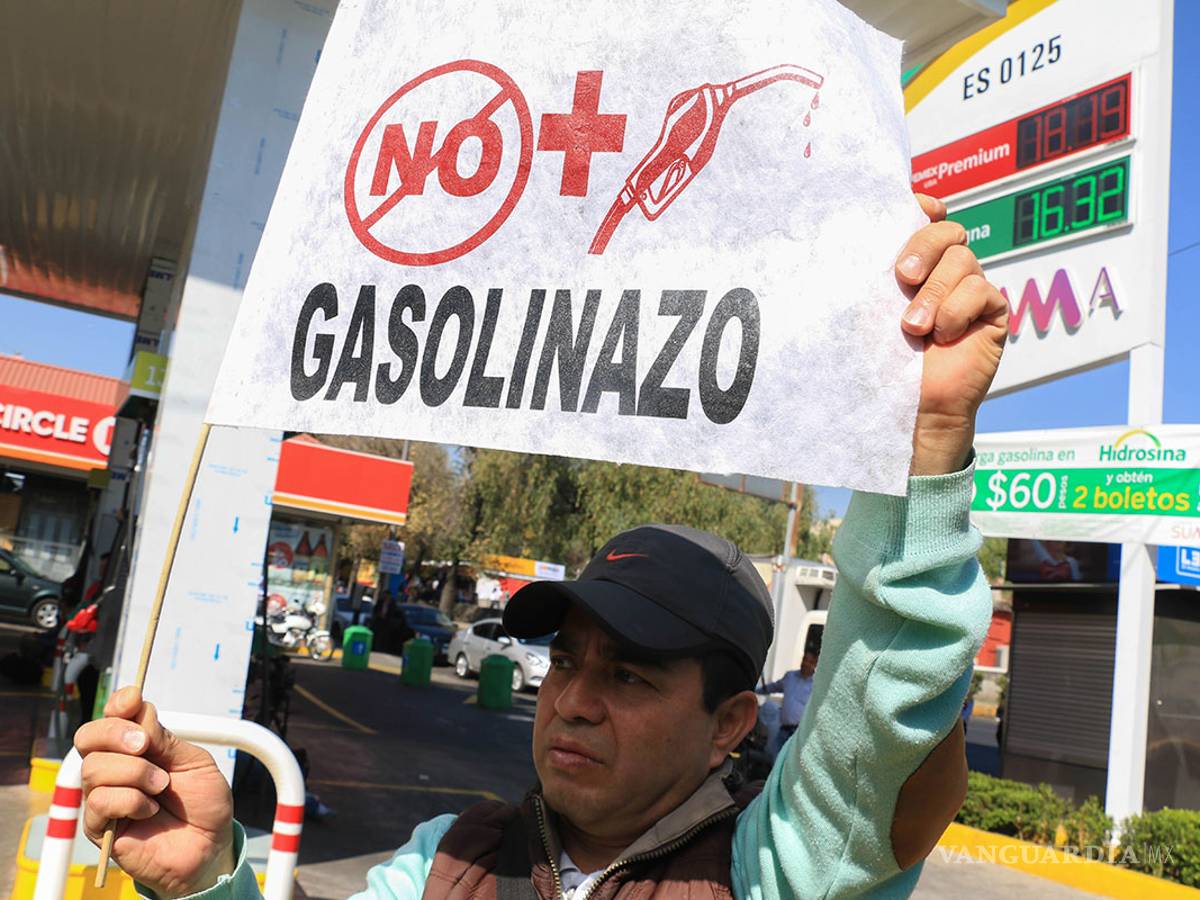 $!Bloqueos y marchas en 28 estados contra el 'gasolinazo'