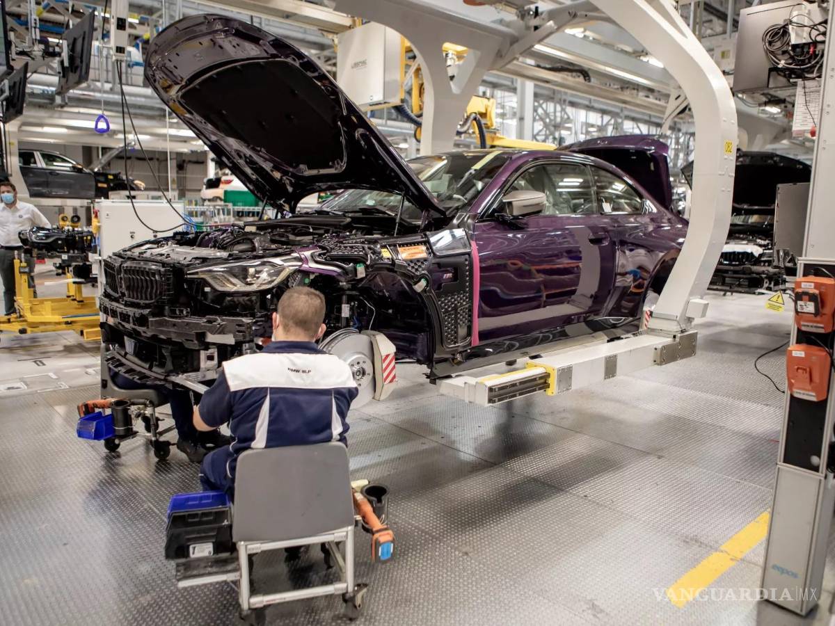 $!La electromovilidad se plantea como el principal reto para la industria automotriz.