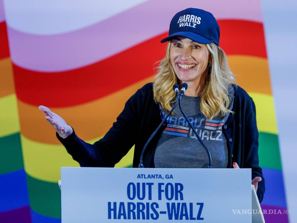 $!Julia Roberts, conocida por su compromiso con los derechos humanos y la igualdad, da su apoyo a los demócratas en eventos como el Atlanta Pride.
