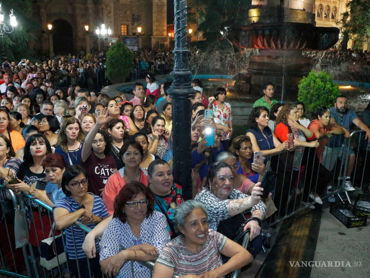 $!Festeja Mijares a todas las mamás de Saltillo