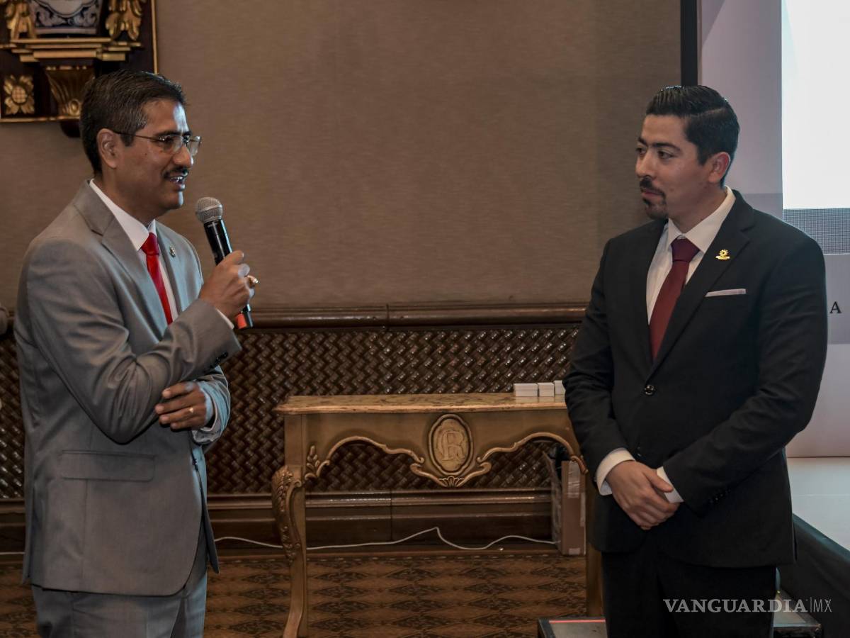 $!Juan Martín Valdés, presidente saliente (der.), dio a conocer los logros de su gestión en 2024.