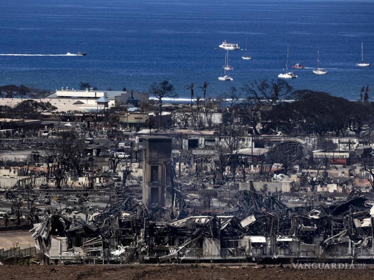$!Un incendio forestal dejó en ruinas la ciudad de Lahaina en Lahaina, Hawái.