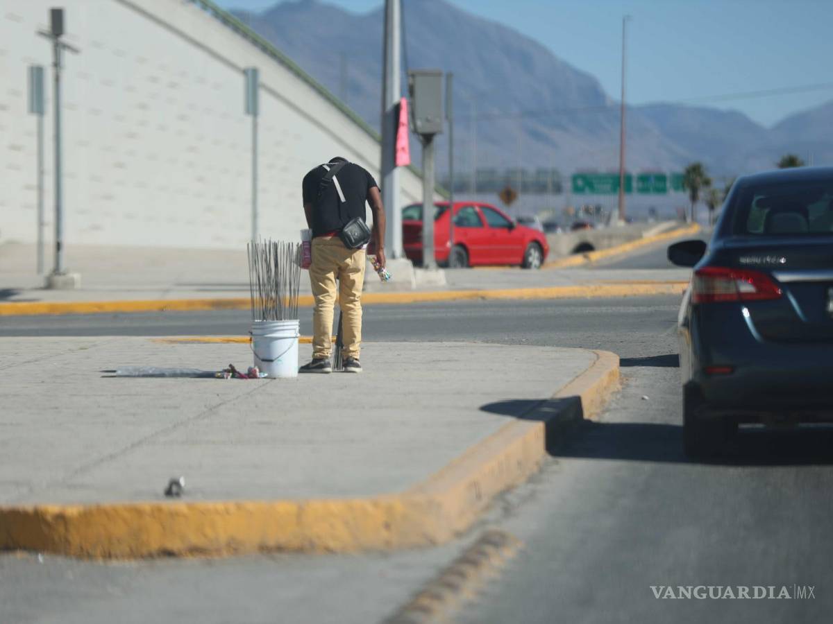 $!Especialistas advierten sobre los peligros de las bengalas, incluso cuando se consideran de bajo riesgo.