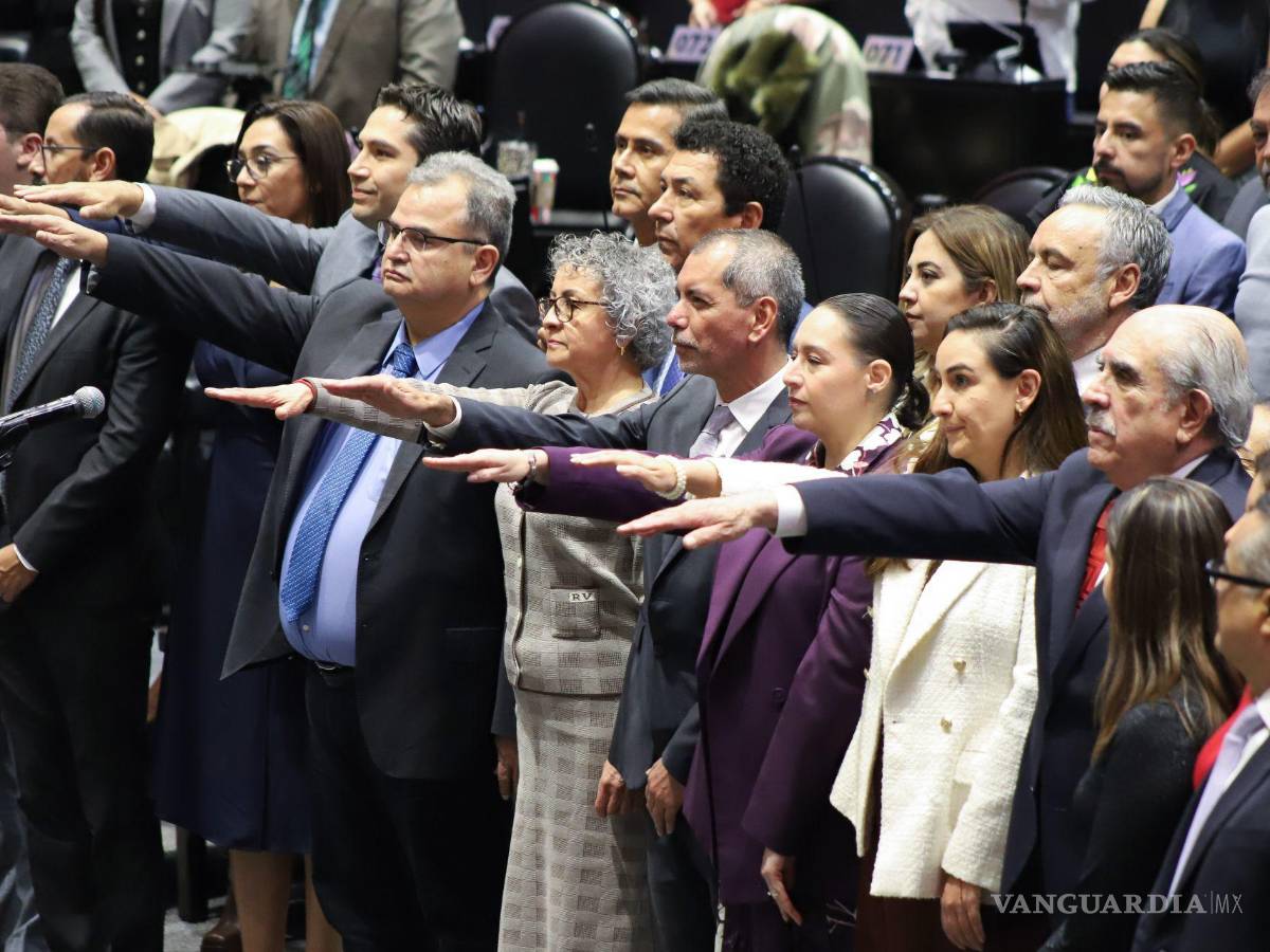$!Funcionarios de Hacienda tomaron protesta luego de ser ratificados en sus cargos por la presidenta, Claudia Sheinbaum | Foto: Cuartoscuro