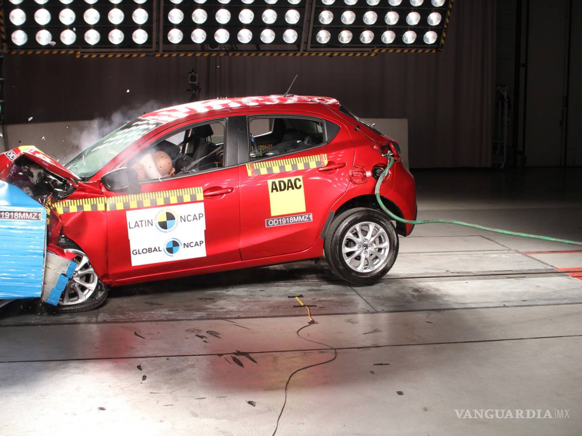 $!Mazda 2 y Nissan March obtienen dos y una estrella en seguridad, de acuerdo a Latin NCAP