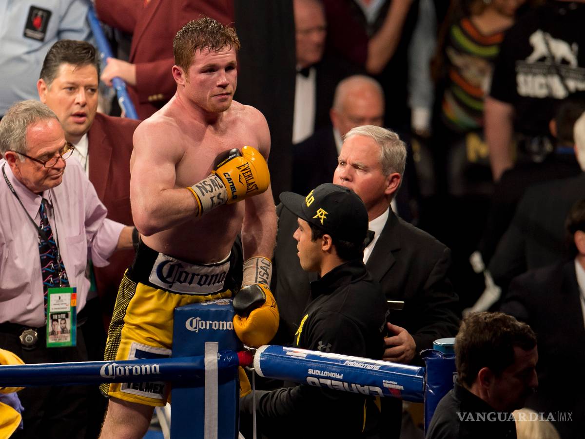 $!El nuevo contrato millonario del 'Canelo' podría mantener durante un año las carreteras de 27 estados del País y pagar la deuda pública de Jalisco