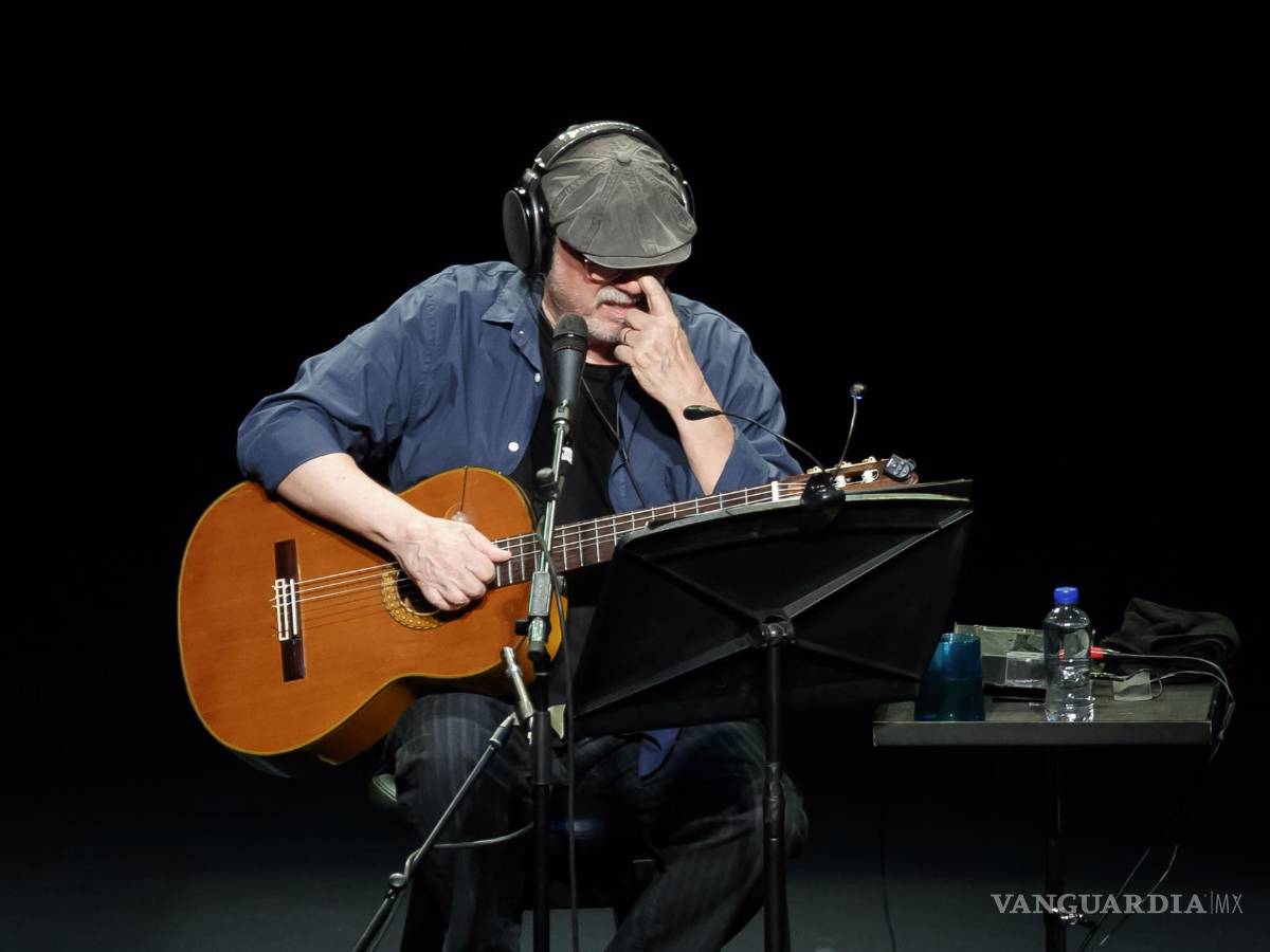 $!El cantautor cubano Silvio Rodríguez, exponente de la llamada Nueva Trova Cubana, se presenta lunes como parte de su gira La espera terminó.