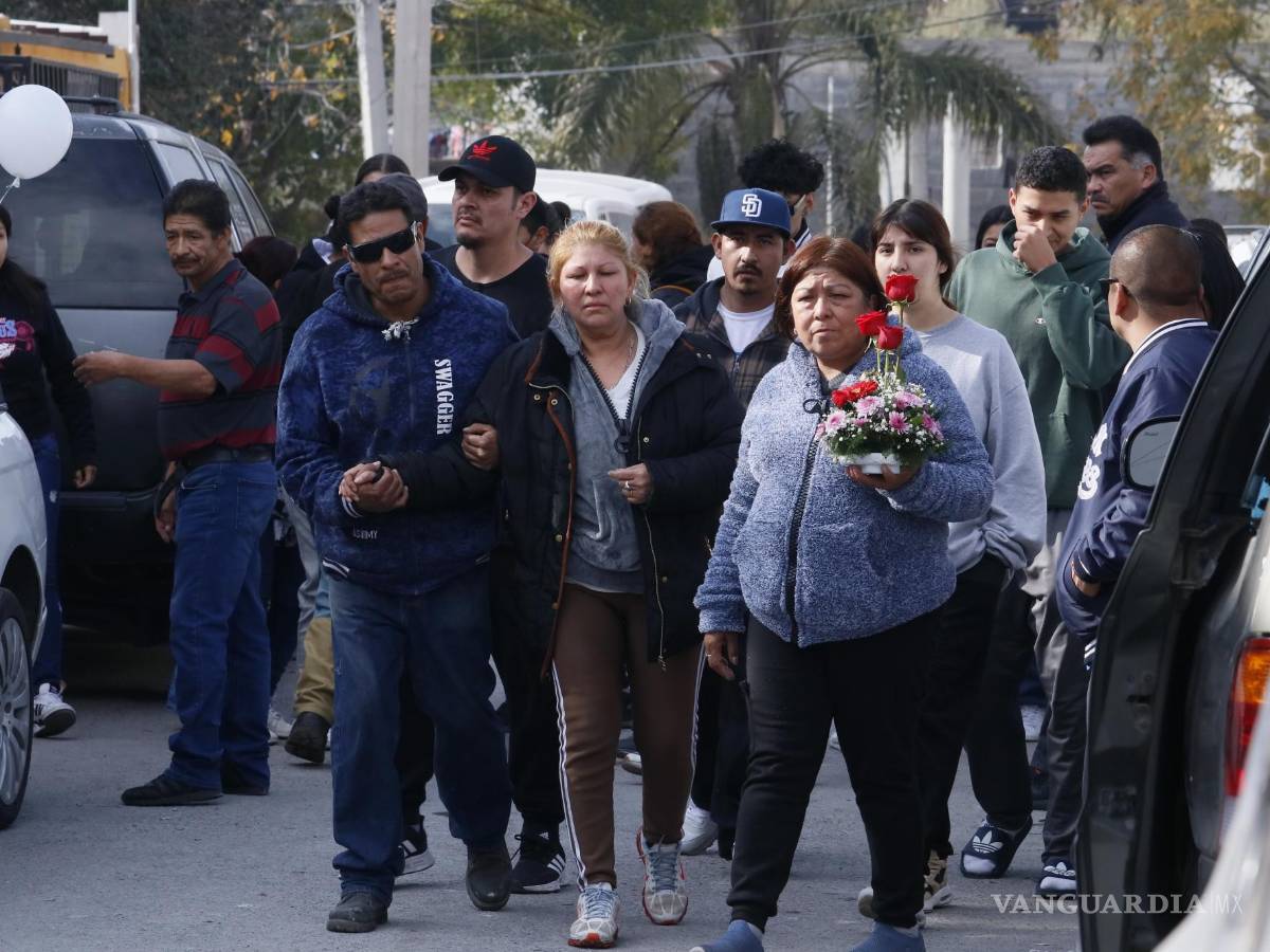$!Vecinos y familiares se solidarizaron con la familia de Emma Marifer.