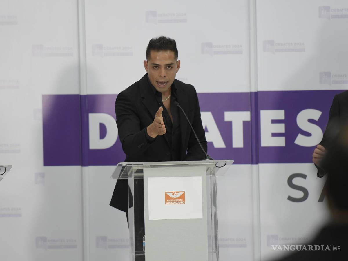 $!Mitchel Márquez fue el más vocal de los seis aspirantes a la alcaldía, cuestionando a los candidatos y los partidos.